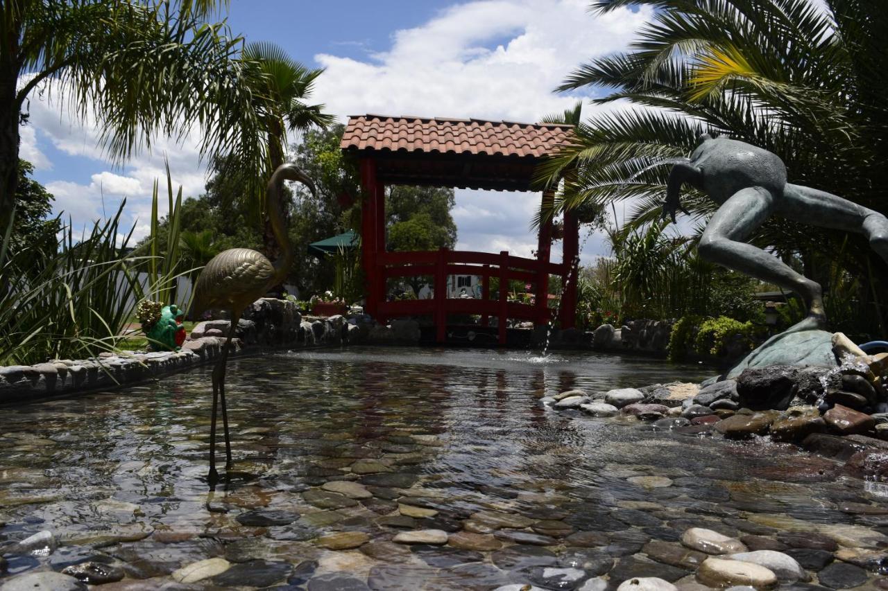 Hotel Palmas Teotihuacan ซาน ฮวน ตีโอตีฮัวคัน ภายนอก รูปภาพ