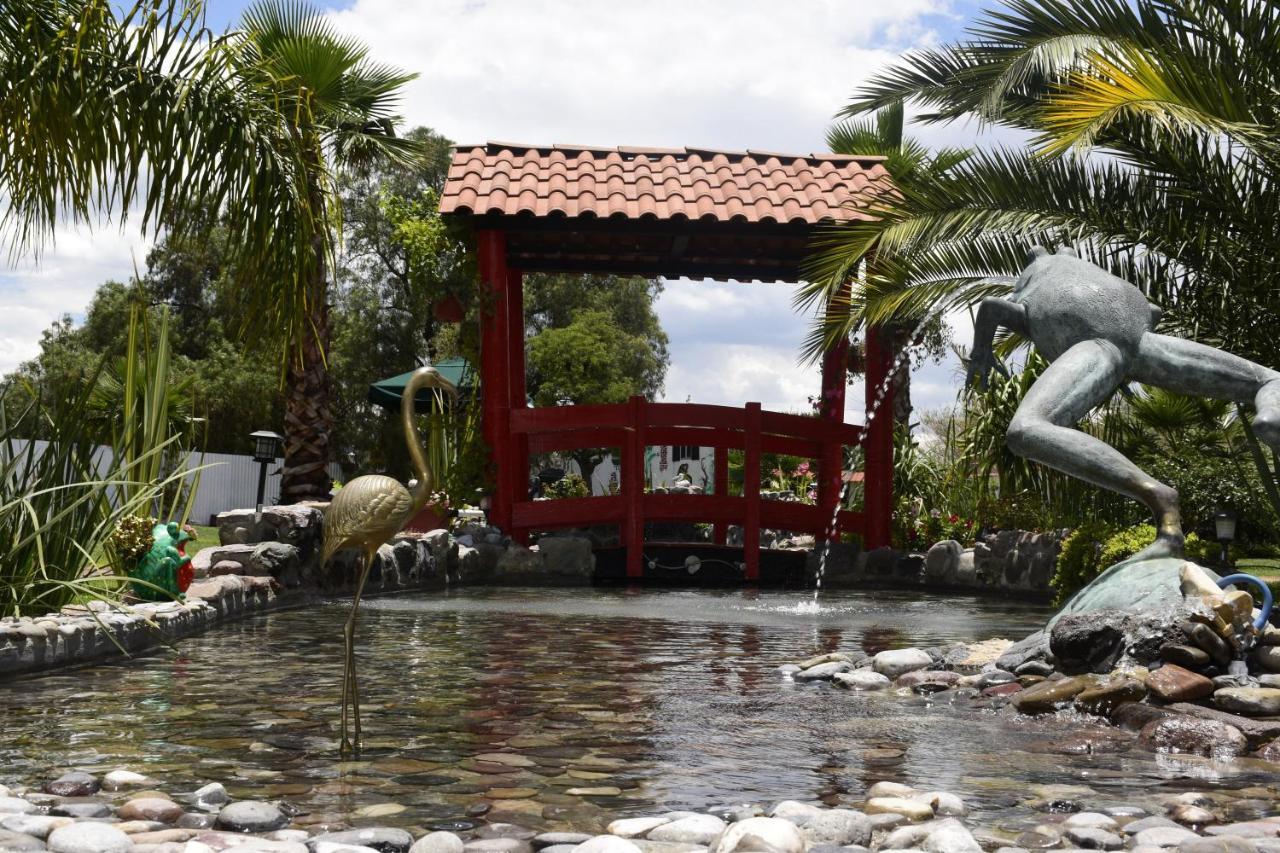 Hotel Palmas Teotihuacan ซาน ฮวน ตีโอตีฮัวคัน ภายนอก รูปภาพ