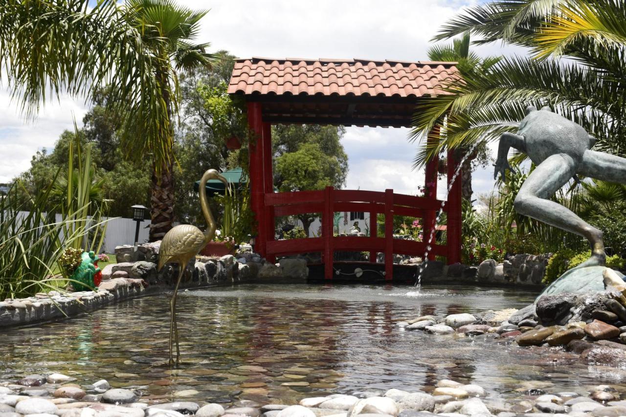 Hotel Palmas Teotihuacan ซาน ฮวน ตีโอตีฮัวคัน ภายนอก รูปภาพ