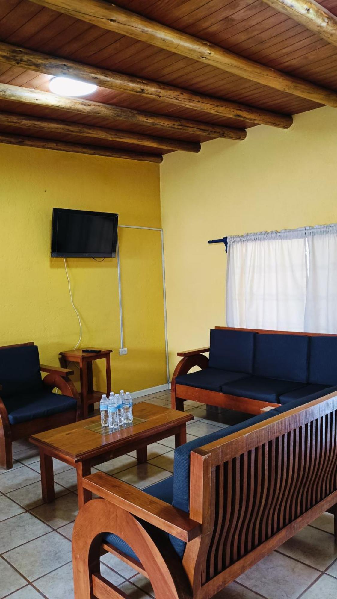 Hotel Palmas Teotihuacan ซาน ฮวน ตีโอตีฮัวคัน ภายนอก รูปภาพ