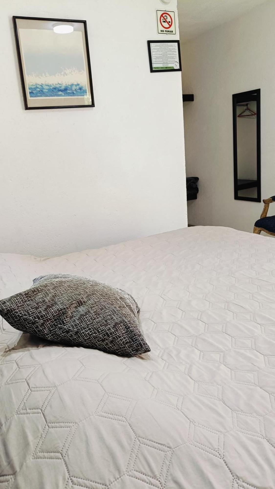 Hotel Palmas Teotihuacan ซาน ฮวน ตีโอตีฮัวคัน ภายนอก รูปภาพ
