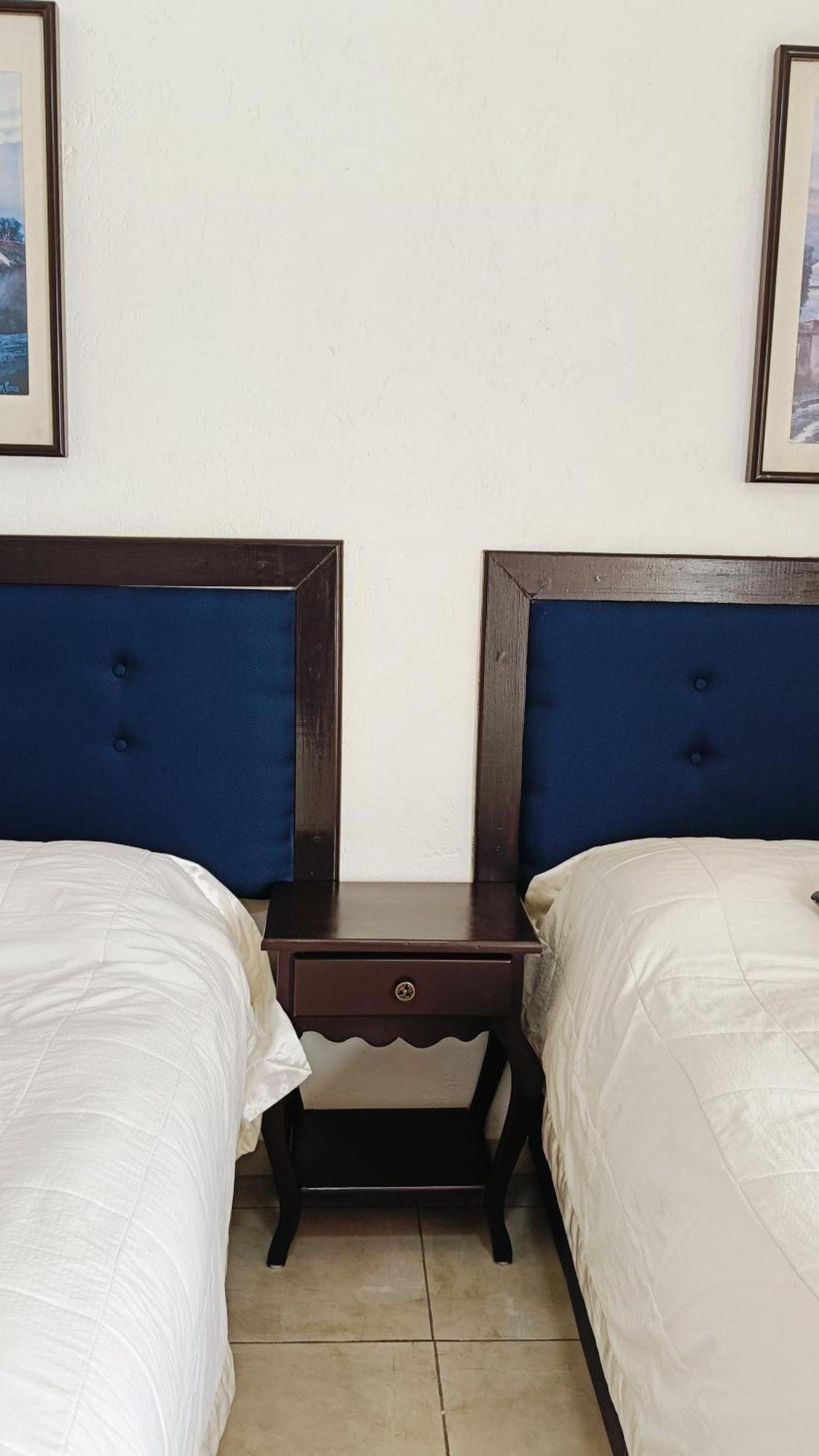 Hotel Palmas Teotihuacan ซาน ฮวน ตีโอตีฮัวคัน ภายนอก รูปภาพ